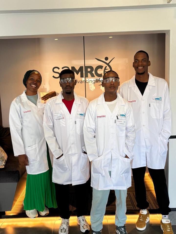 Ms. L.F. Makgopa (Ph.D student), Mr. L.D. Selowa (Master student), Mr. N.C. Mokgalaka (Master student) and Mr. T.T. Magonyane (Ph.D student) received scholarship to attend the CATIR training programme of molecular genetics and genomics in SAMRC at Pretoria, South Africa, 2026.